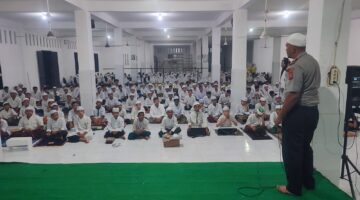 Hari Santri 2026, Kapolsek Peureulak Barat Ajak Santri Perkuat Persatuan dan Kamtibmas