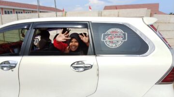 20 Armada Rental Mobil Syahbudin Padang Layani Siswa Sekolah Rakyat, 19 Sopir Dapat Apresiasi